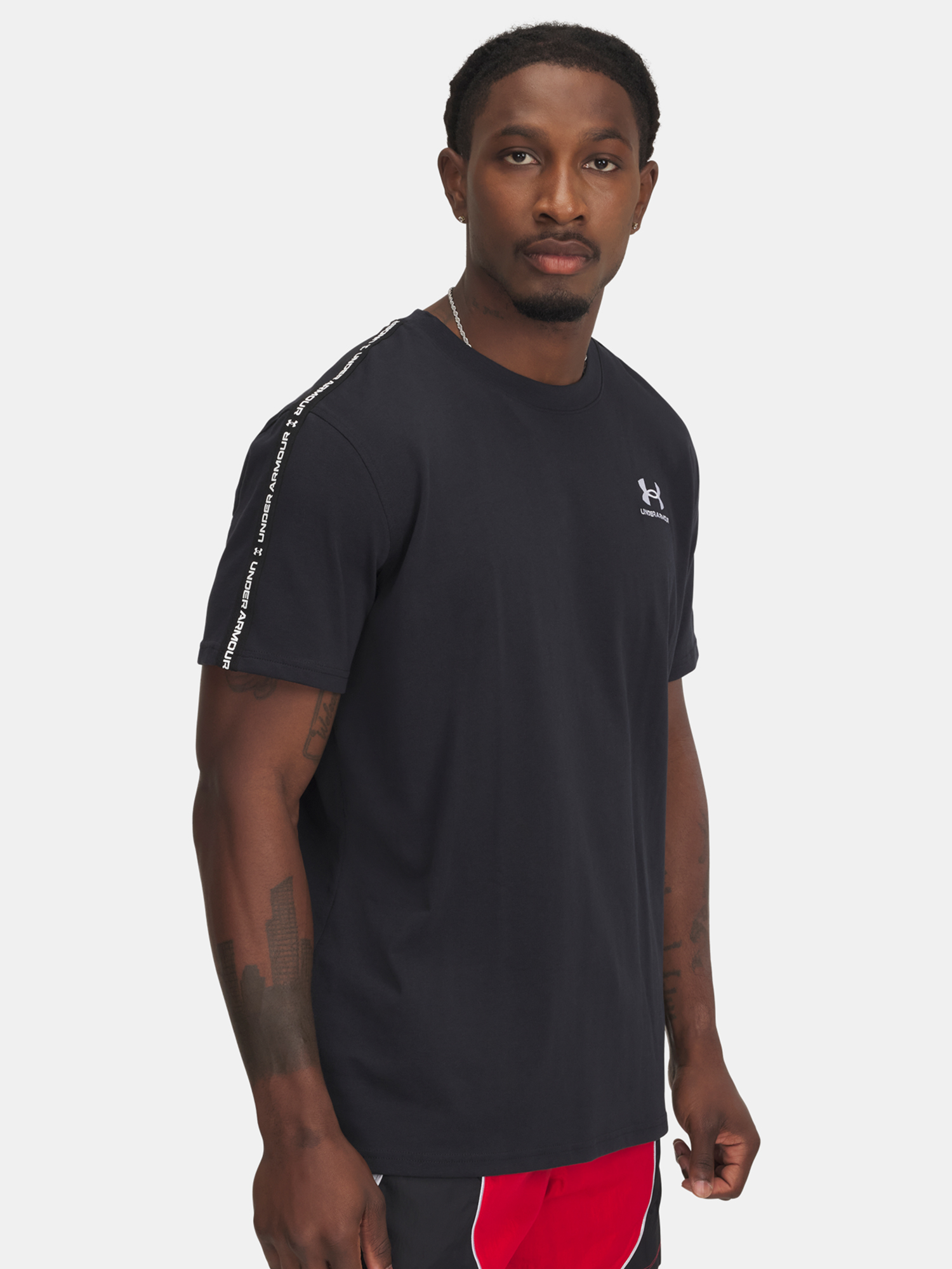 Under Armour Férfi Póló UA Icon HWT Tee Taping