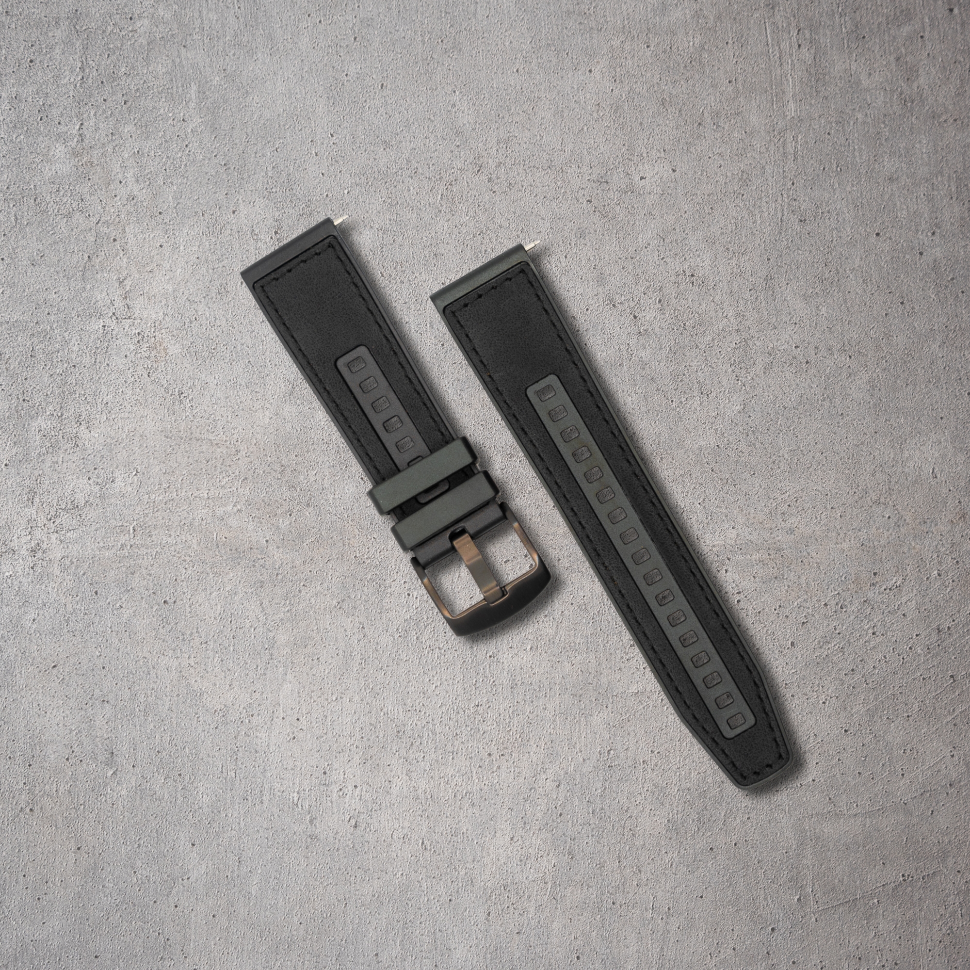 DualSkin hibrid okosóra szíj – műbőr és szilikon kombináció, prémium kivitel