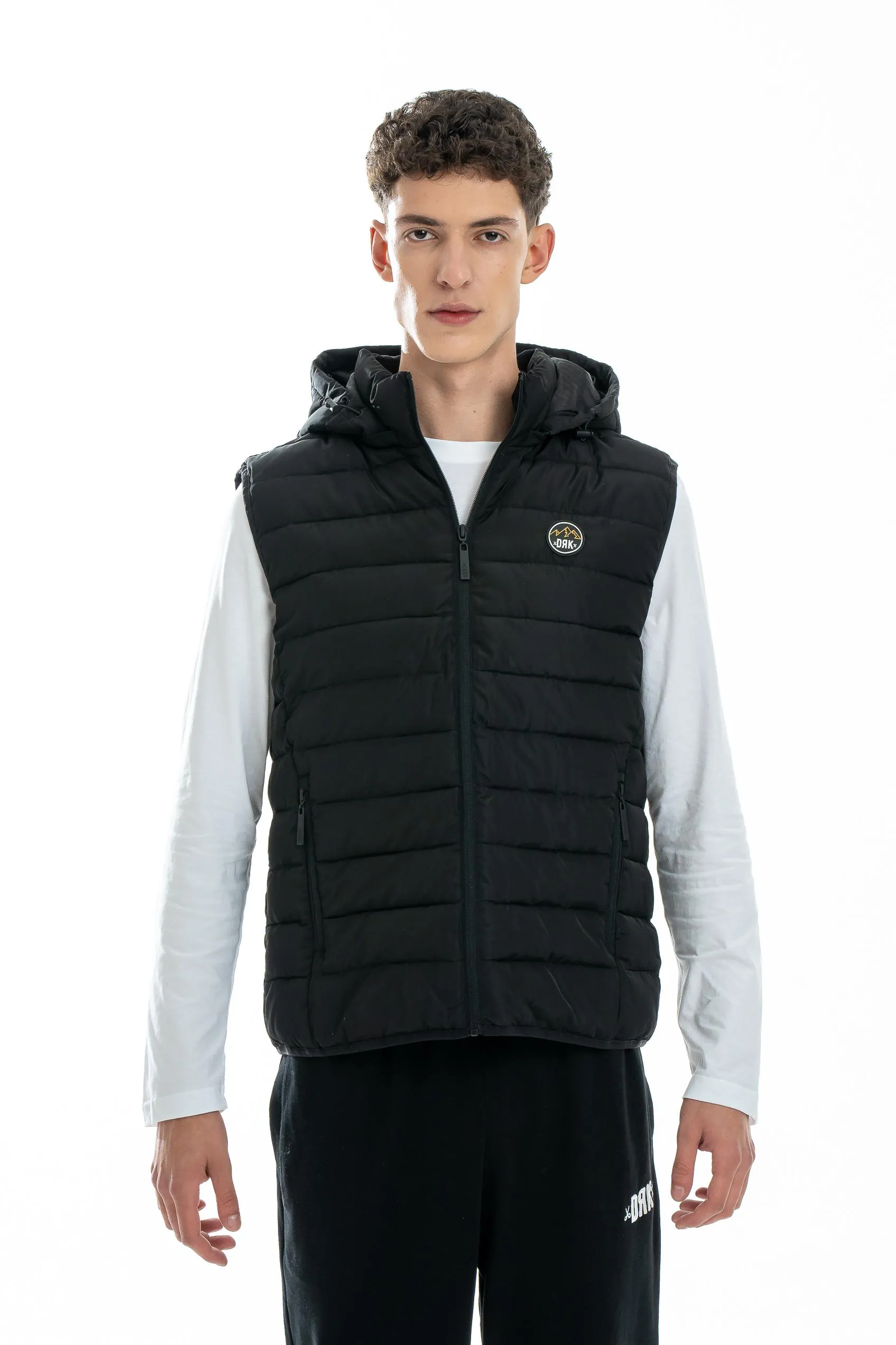 Fekete (0001)