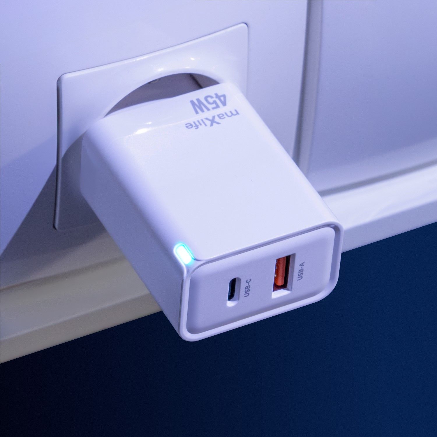 Maxlife MXTC-09-45AC GaN USB-C + USB hálózati töltő – 45W, fehér – 7. kép