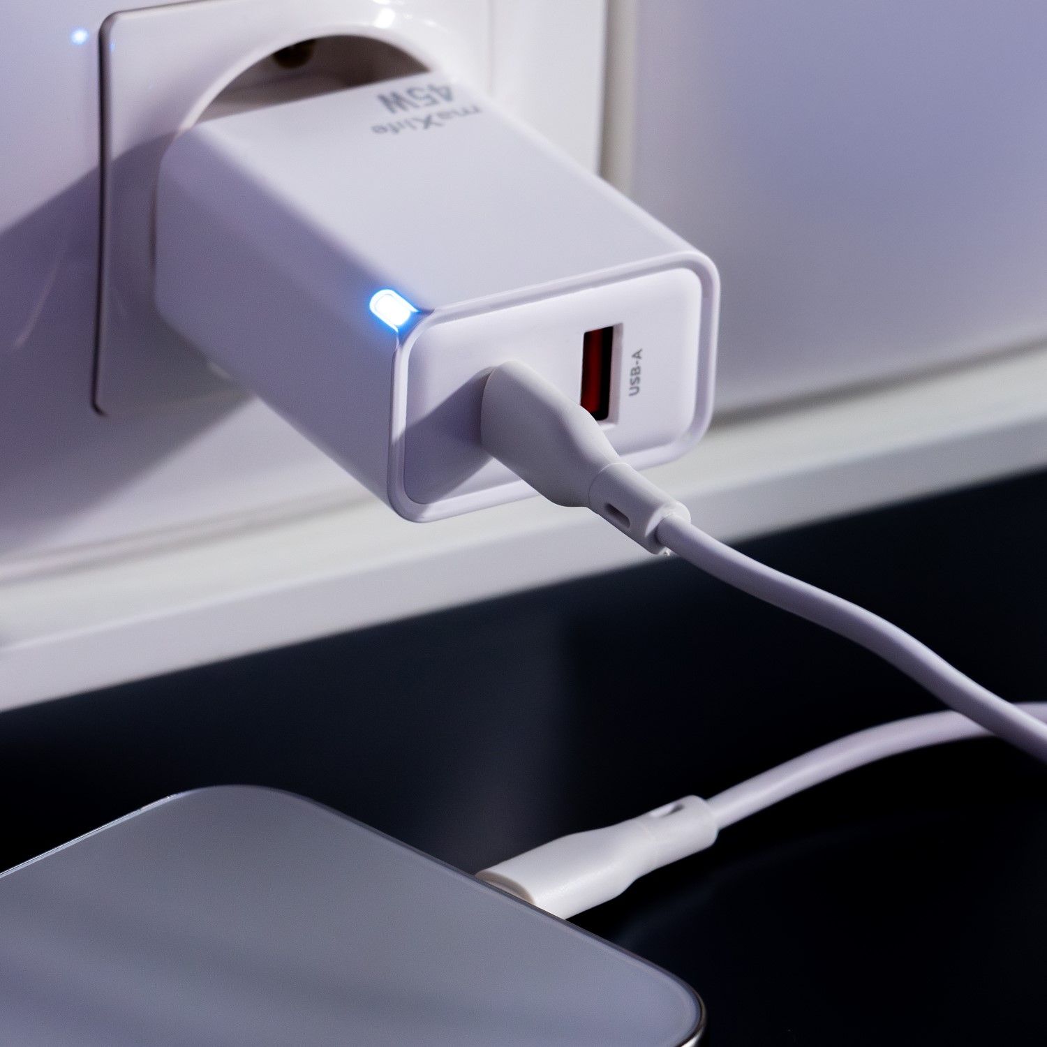 Maxlife MXTC-09-45AC GaN USB-C + USB hálózati töltő – 45W, fehér – 9. kép